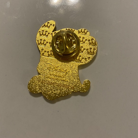 Disney X Loungefly Angel mystery pin - Picture 2 of 4